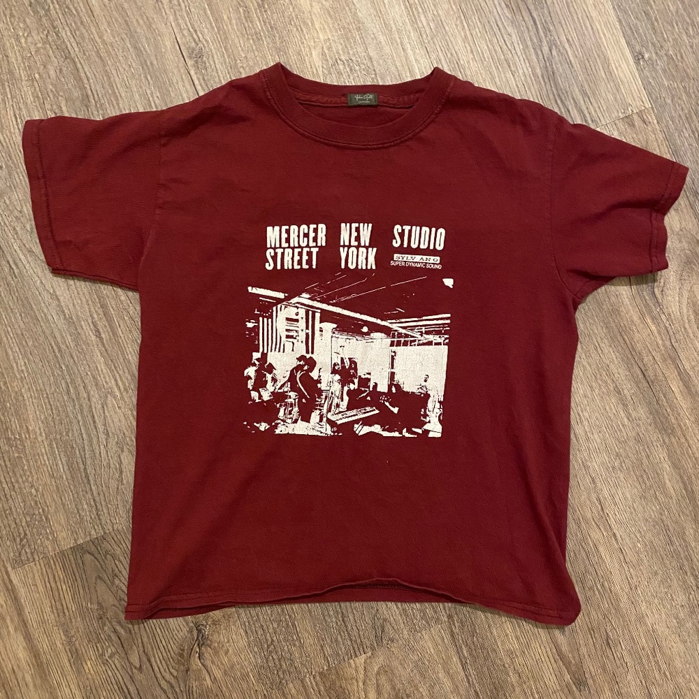 maroon/burgundy brandy melville mercer street new york studio graphic tee